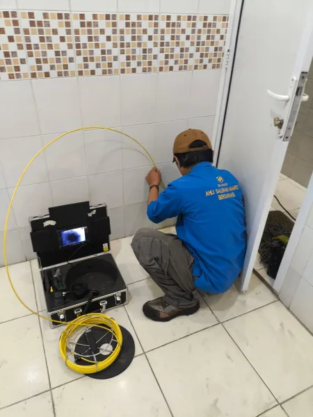 Inspeksi Kamera CCTV Pipa Bawah Tanah Ruko Kantor